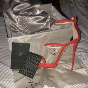 Giuseppe zanotti heel sandal NEW * never worn